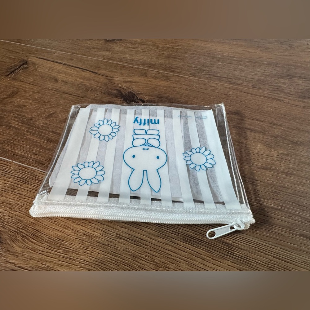 MIFFY-Imported (NWT) Fun Bundle (Pouch, Two Barrette, & Clip) - Picture 7 of 9